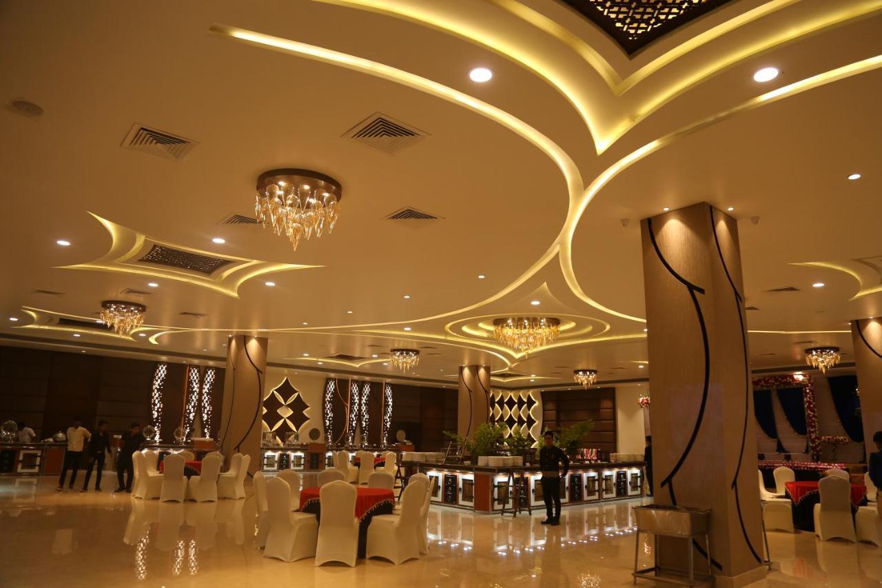Hotel Prince Viraj 자발푸르 외부 사진