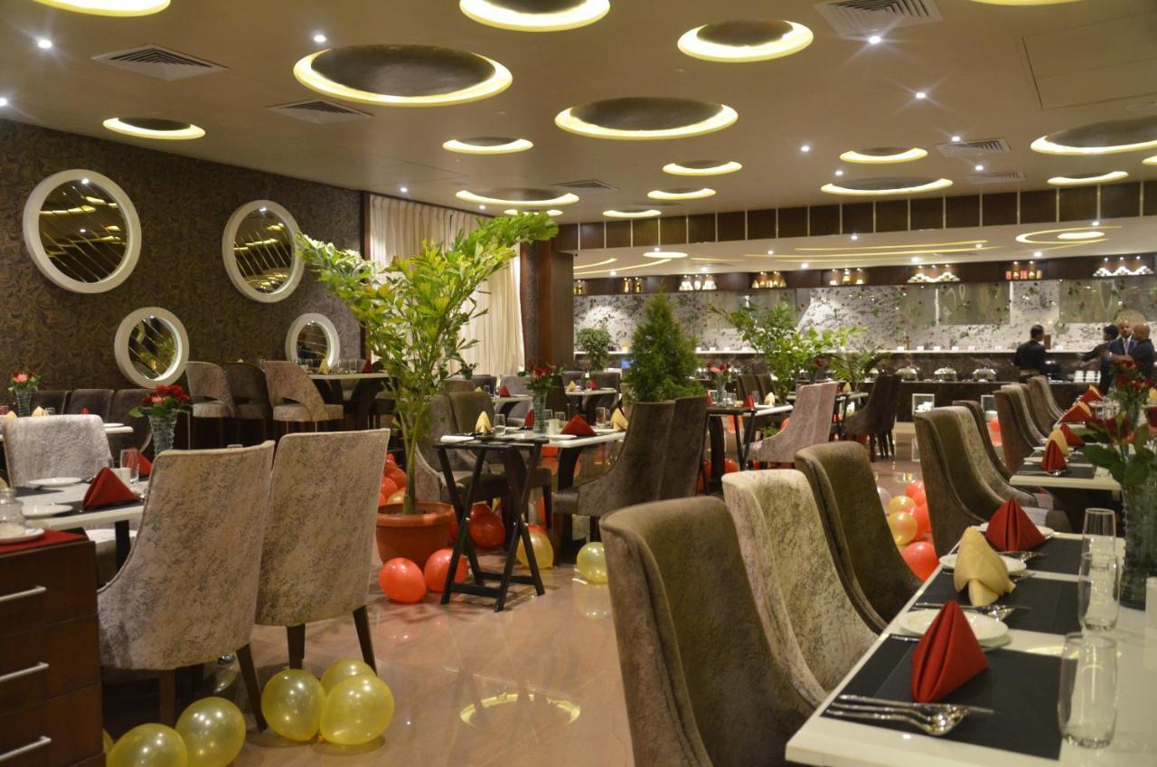 Hotel Prince Viraj 자발푸르 외부 사진
